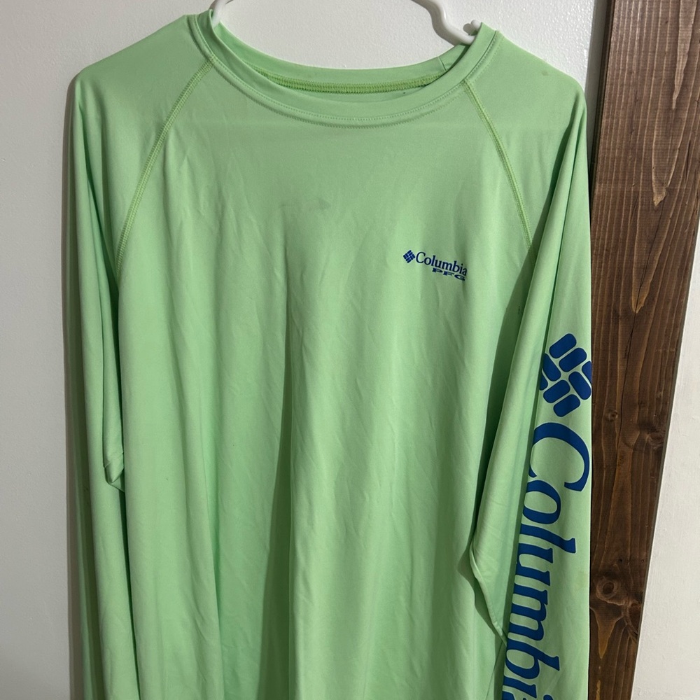 Columbia Dri-Fit Light Green Performance Shirt